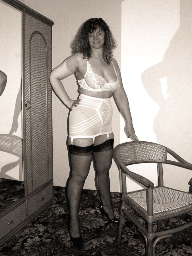 Monochrome Mom So Fucking Sexy in White Girdle