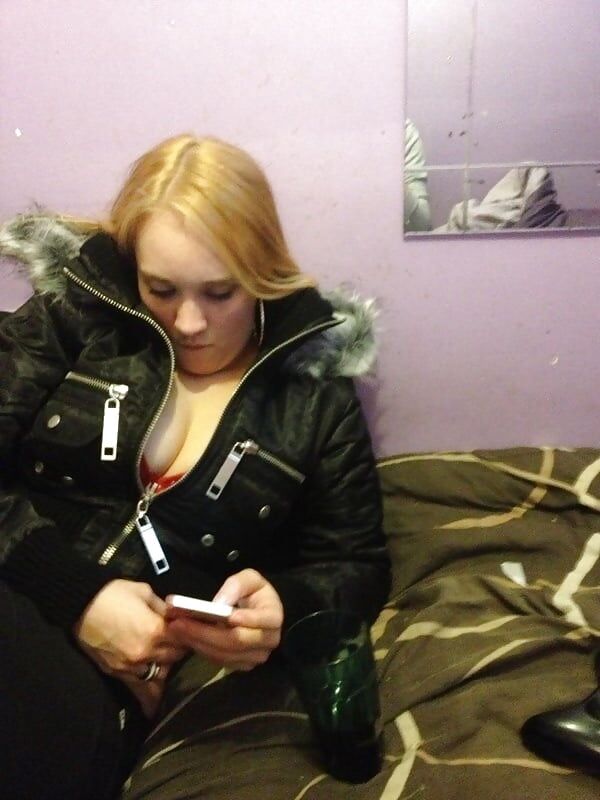 Chav Slag Blonde Gros Seins