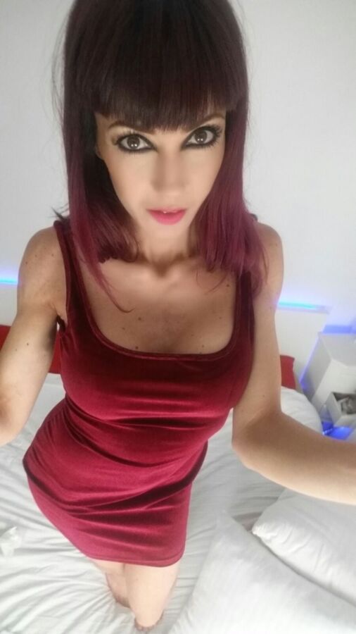 SpanishStarX - Twitter-Bilder (Cam-Model/PornStar)