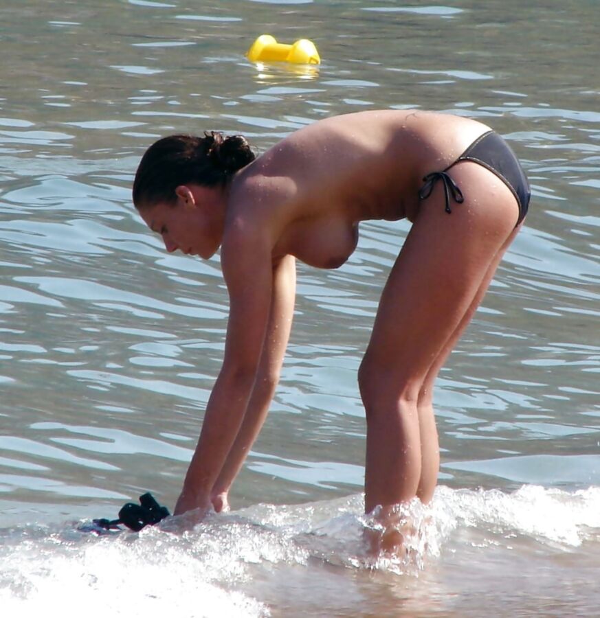 Filles chaudes sur la plage