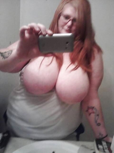 Selfie Amateur BBWs!