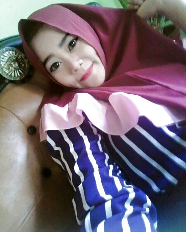 Sexy and Beauty Hijab 'Ucie'