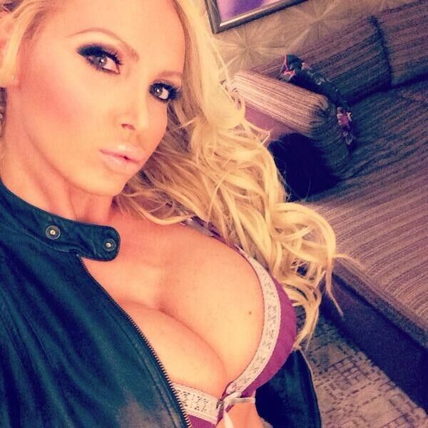 Nikki Benz Selfies