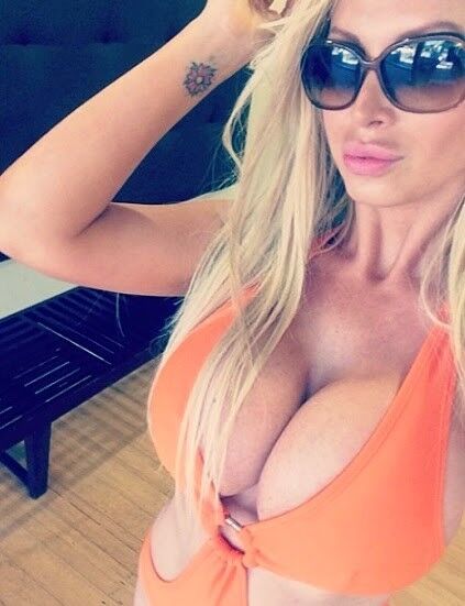 Nikki Benz Selfies