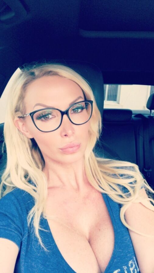 Nikki Benz Selfies