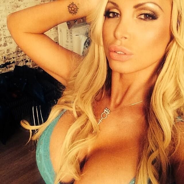 Nikki Benz Selfies