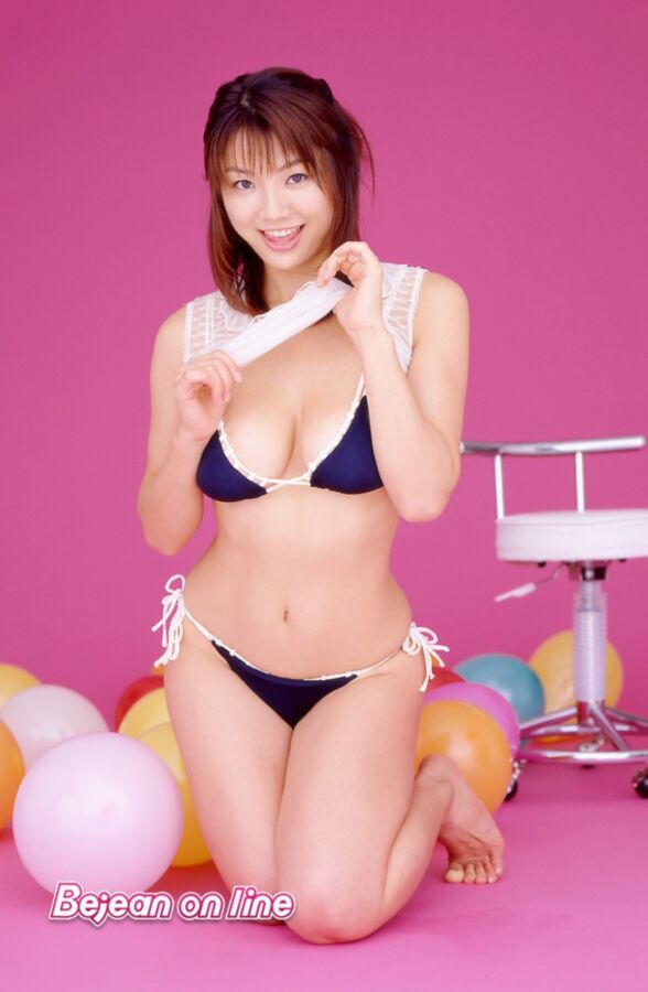 Busty Japanese babes in blue bikinis