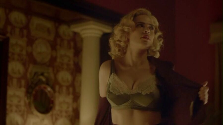 Hayley Atwell Hot Bra