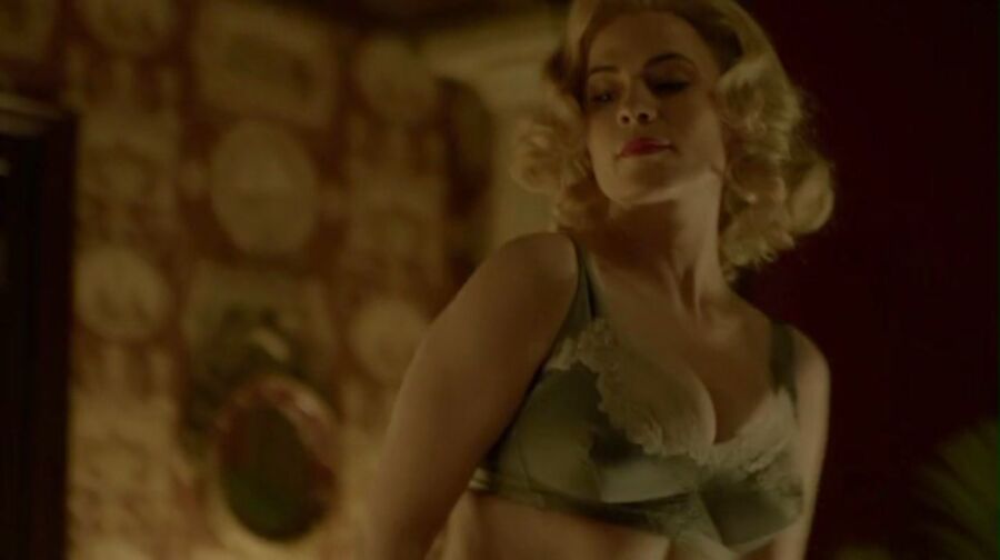 Hayley Atwell Hot Bra