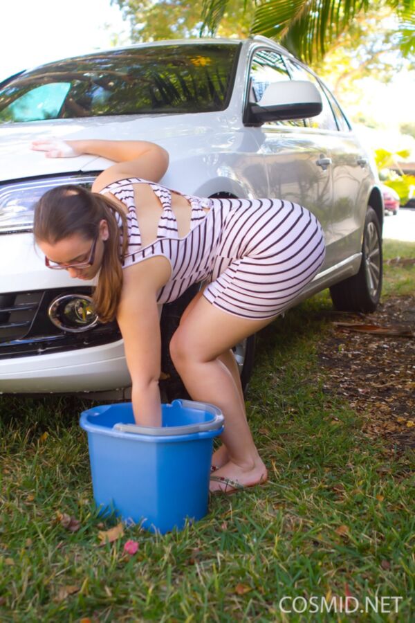 chunky tiff soaps up the audi