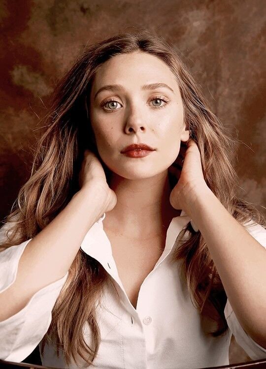 Elizabeth Olsen, la más sexy del grupo Olsen