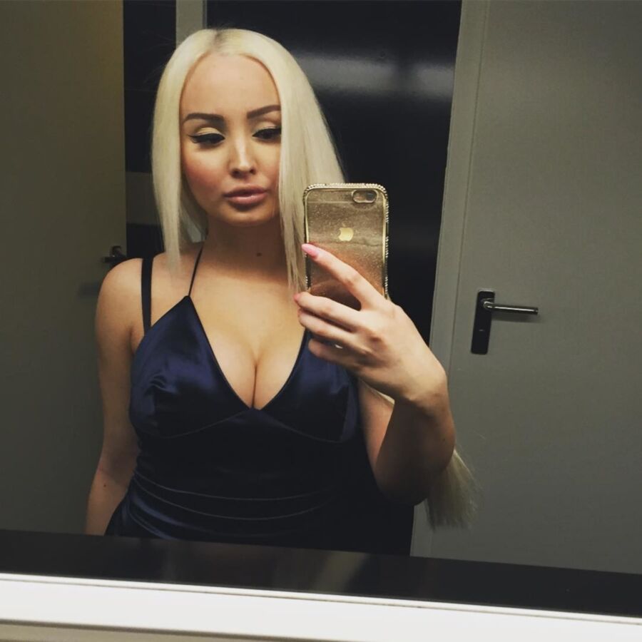 Blonde Busty Bimbo Teen