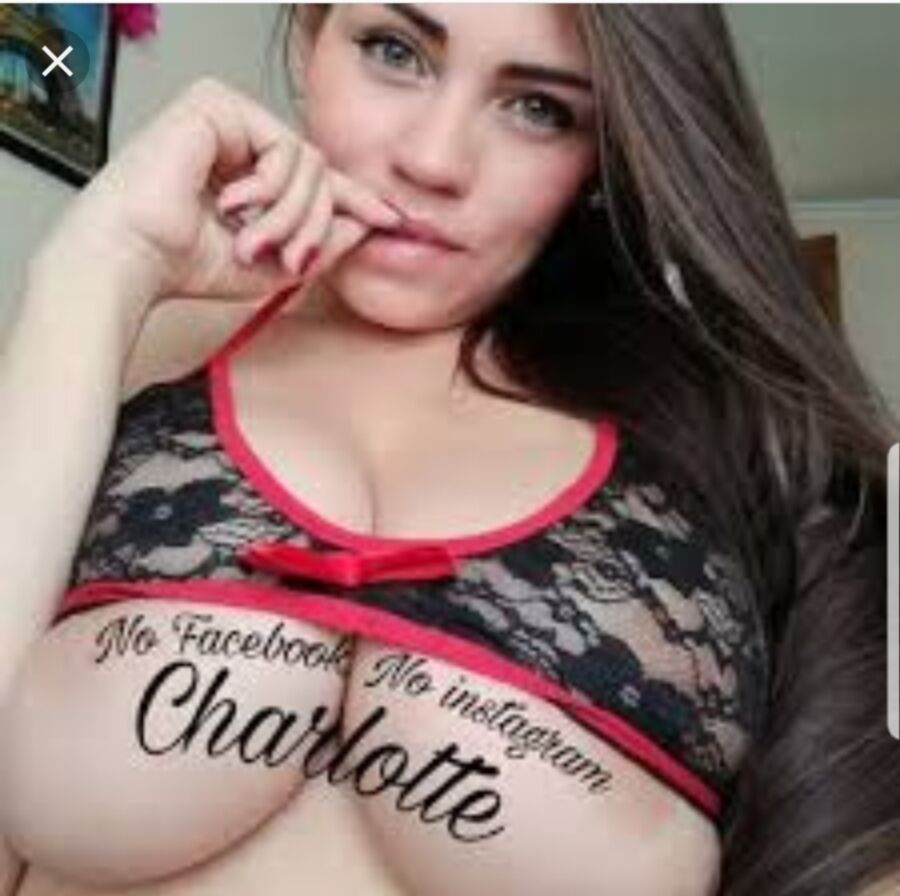 Charlotte_tits