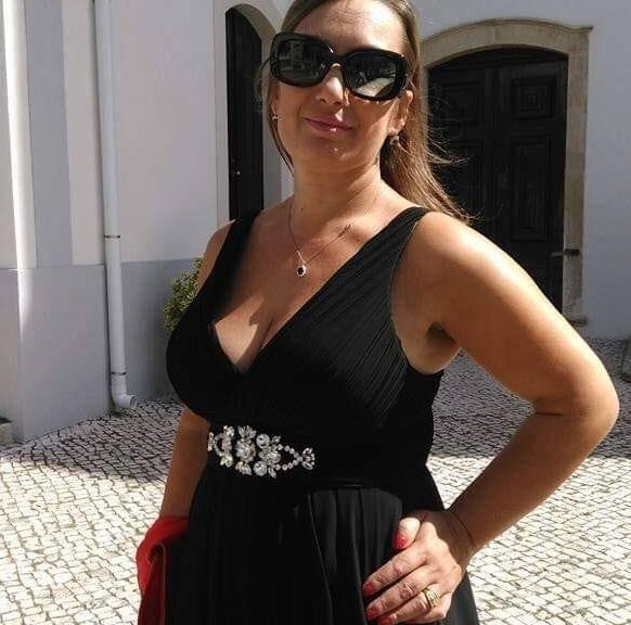 Blonde and busty mom from facebook (Portugal)