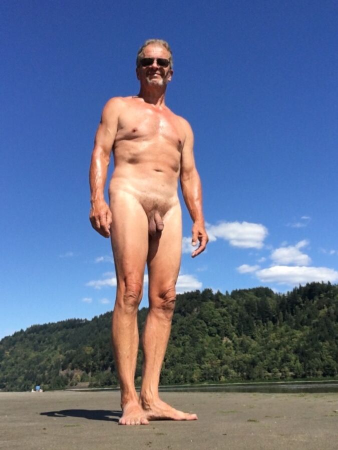 Happy Nudism!