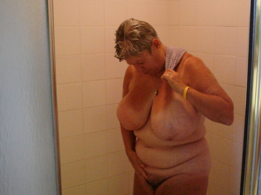 Abuela bbw con tetas increíbles