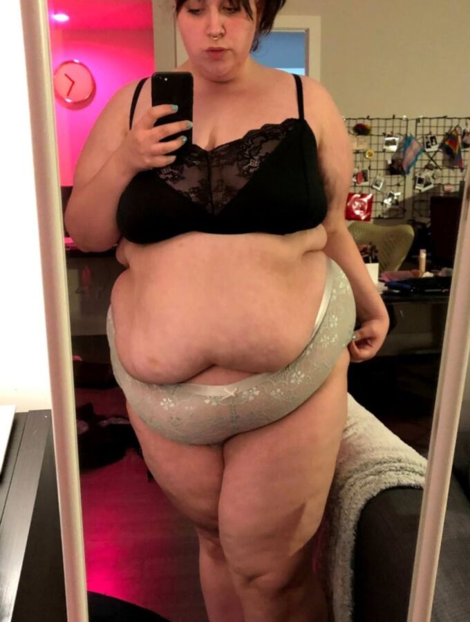 Fettleibige Schlampe (Amateur BBW)