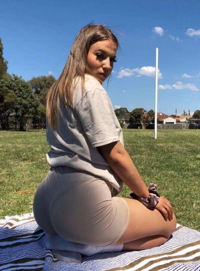 Hannah - Adolescente Chav Puta