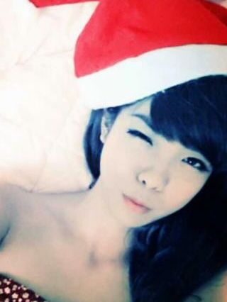 Jenna – Hypersexualisierter asiatischer Teenager