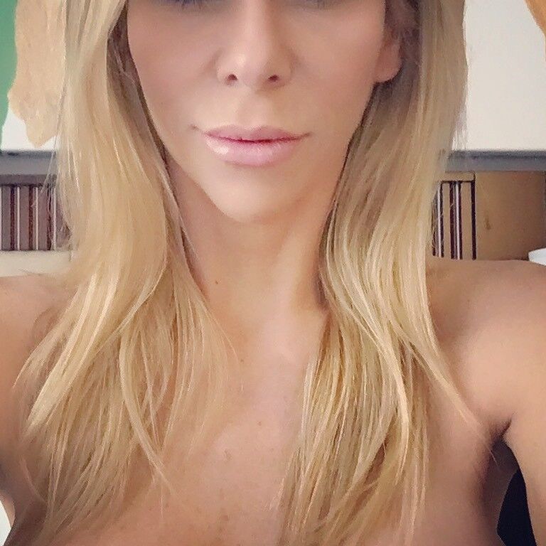 Alexis Fawx [OnlyFans]