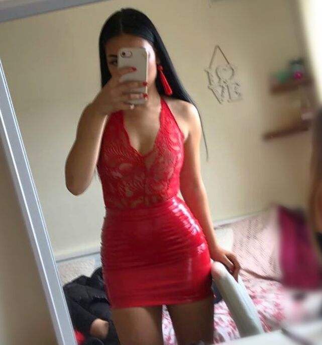 Vicki - Teen Chav Salope