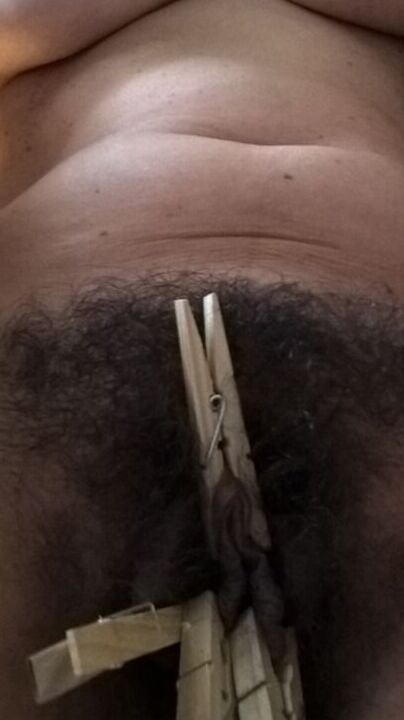 Hairy JoyTwoSex Playing With Clothespins