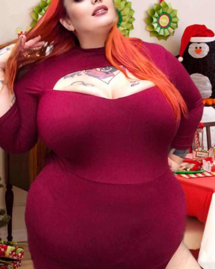 Lilith Fury - Cute BBW Lingerie Model