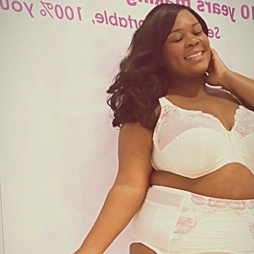 Plus size model Asia Monet