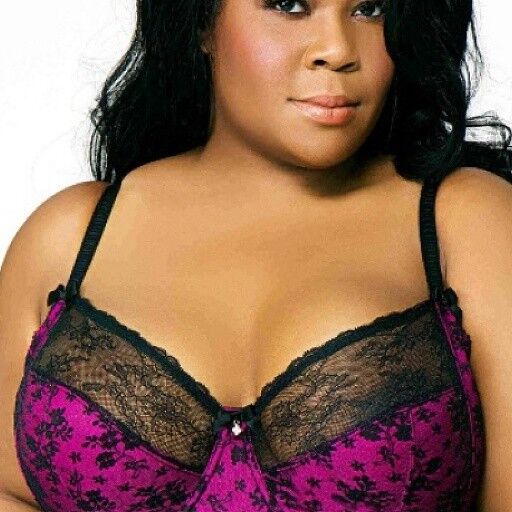 Plus size model Asia Monet