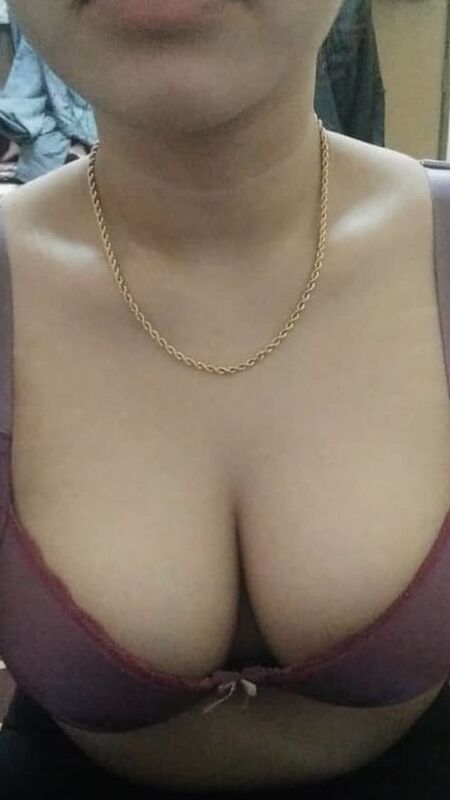 Big Tits Amateur Girl