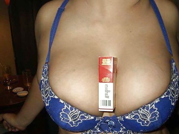 Sexy tetas grandes con sujetador