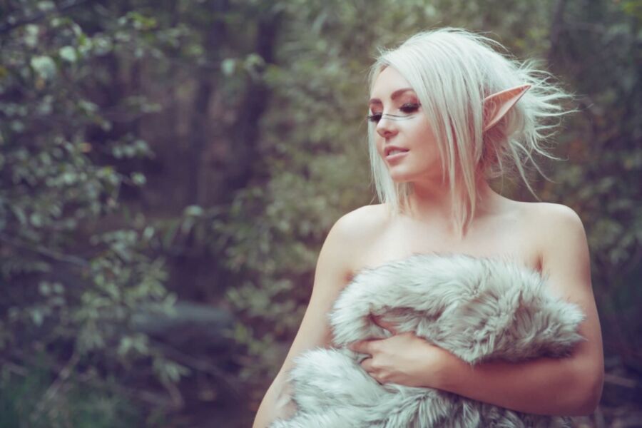 Jessica Nigri Elf Fur