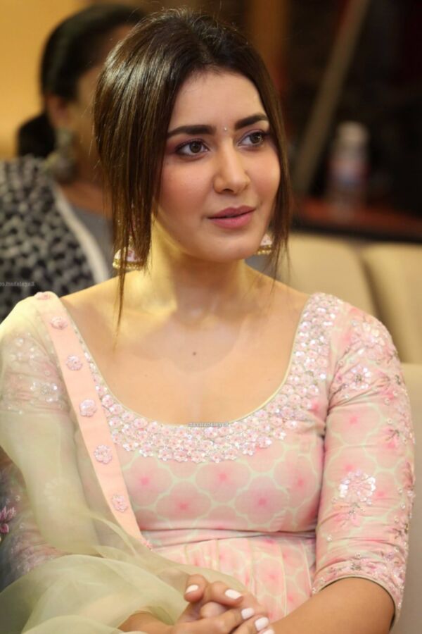 Raashi Khanna - Beautiful Indian Bollywood Diva at an Event