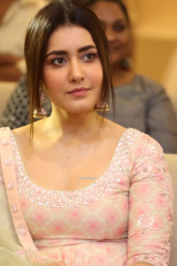 Raashi Khanna - Beautiful Indian Bollywood Diva at an Event