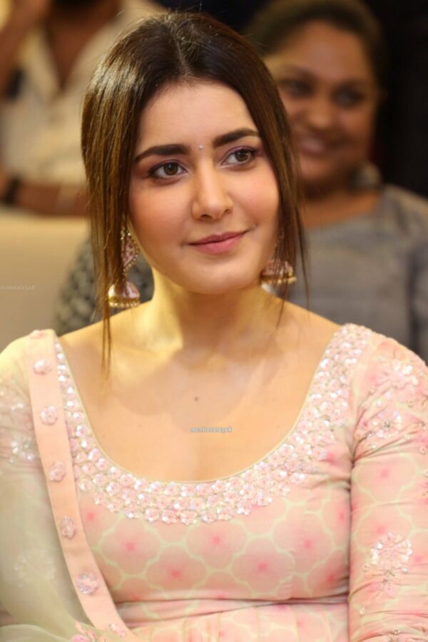 Raashi Khanna - Beautiful Indian Bollywood Diva at an Event