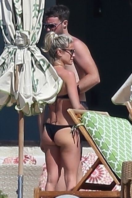 Kristin Cavallari (BIKINIS BKINIS BIKINIS)