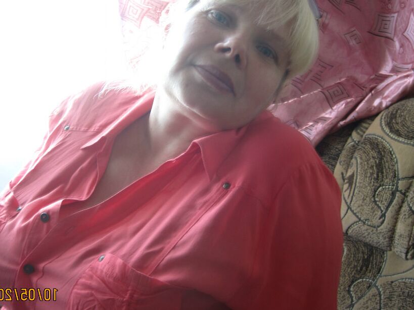 Big tits mature Ludmila from Lugansk