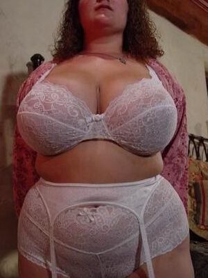 Mature bbw huge bras