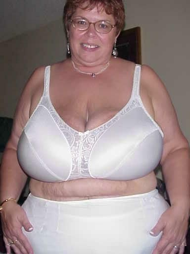 Mature bbw huge bras