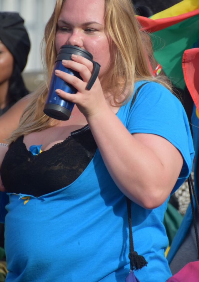 Sexy chubby women 342 (Women Candids BBW)