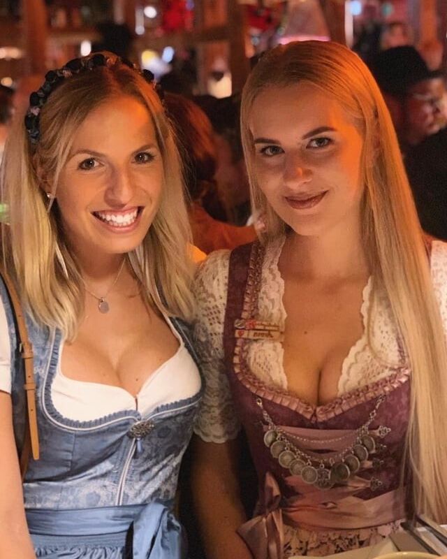 Oktoberfest hot woman