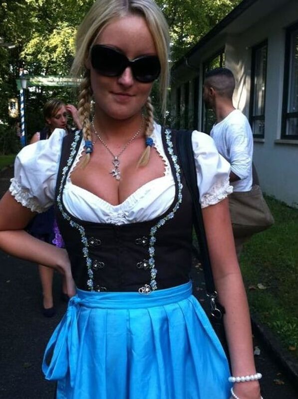 Oktoberfest hot woman