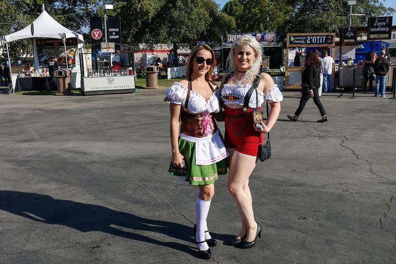 Oktoberfest hot woman