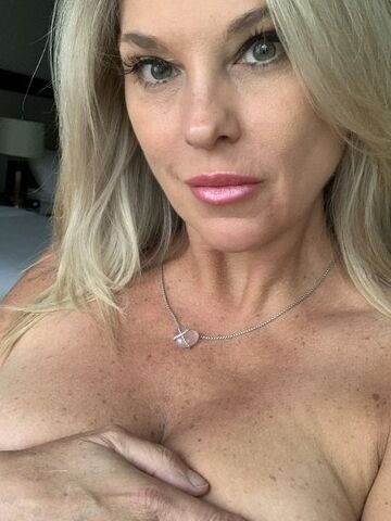 Holly MILF