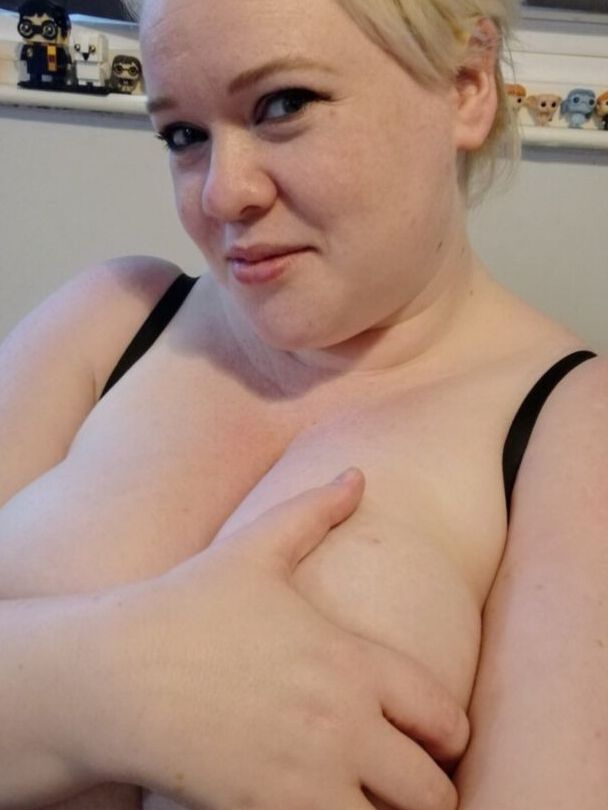 BBW bigtitted loira Jayne