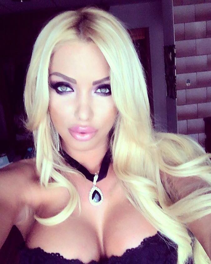 Loredana Chivu a Romanian bimbo P.