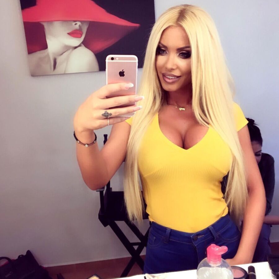 Loredana Chivu a Romanian bimbo P.