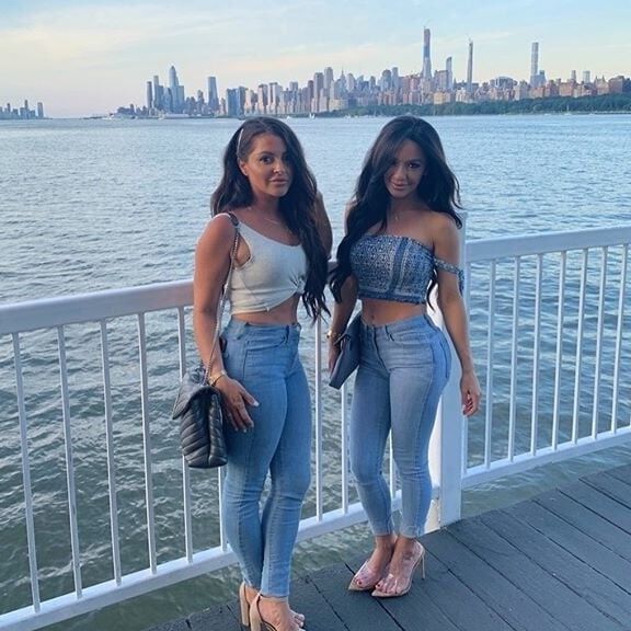 Smoking Hot New Jersey Girls