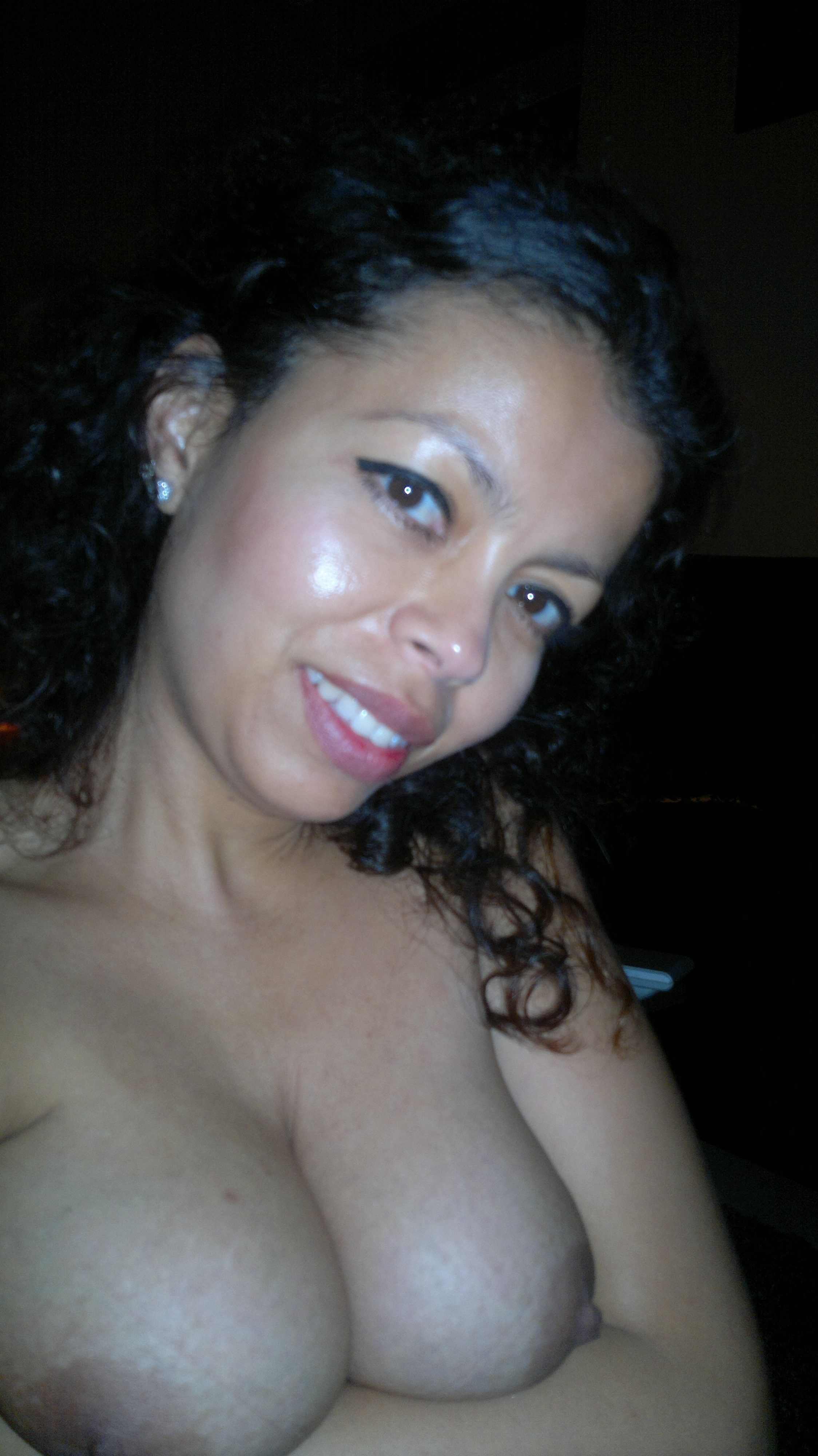 Disco rígido antigo descriptografado: Busty Latina Amateur Boobs