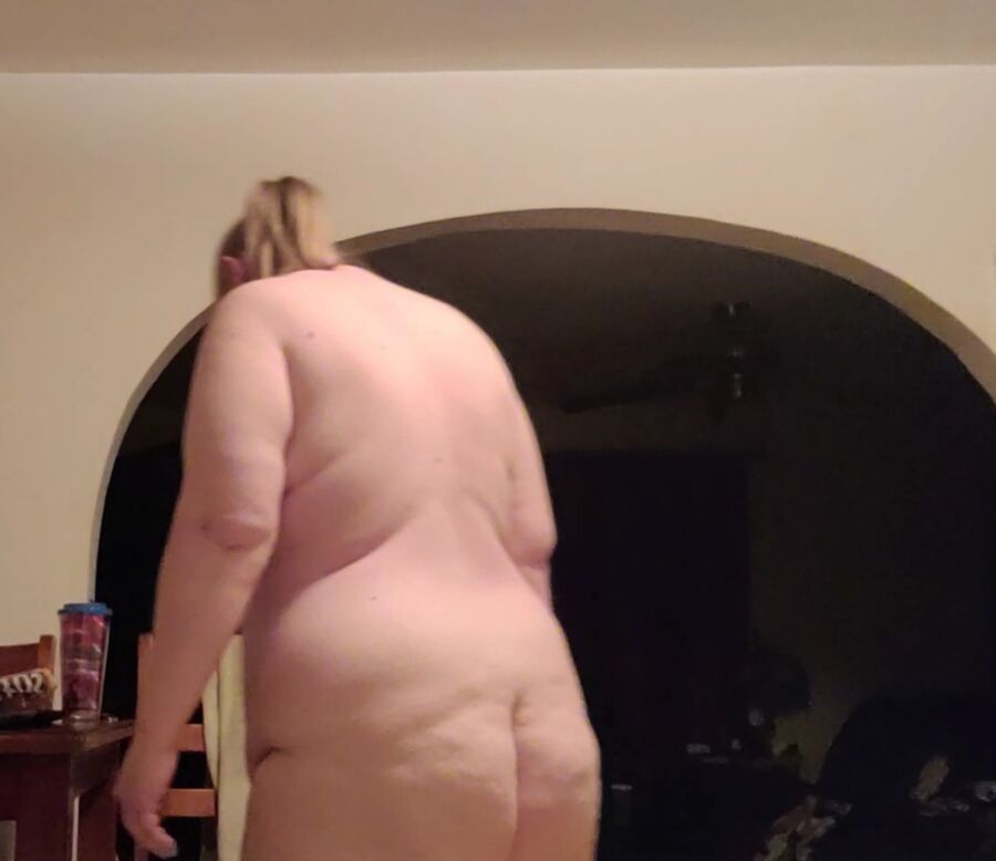 Unaware BBW Undressing